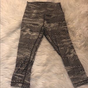 Lululemon leggings size 6